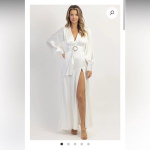 Shea Silky Side Slit Maxi Gown White Formal Small NWT L’Beye Bridal Prom